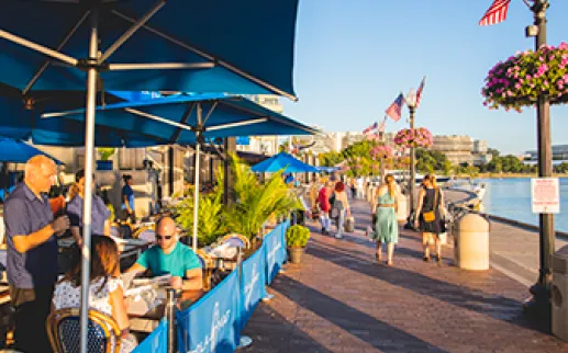 Georgetown Dining on Waterfront

